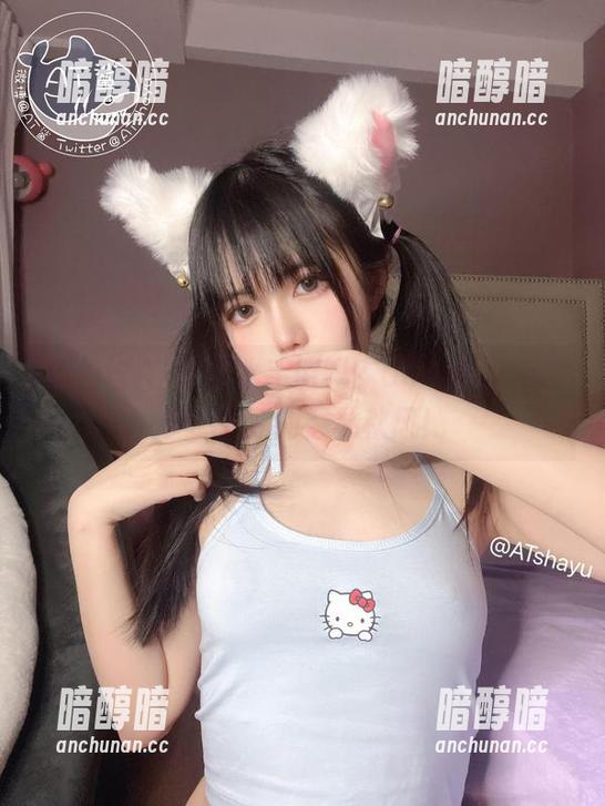 你见过AT鲨穿水手服吗？COS疯了，分享一下我的瑟瑟秋风！