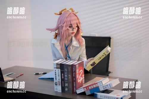 在下载白裙的过程中，Bangni邦尼悄悄提醒：图库里的组合纯粹是养眼刺激！