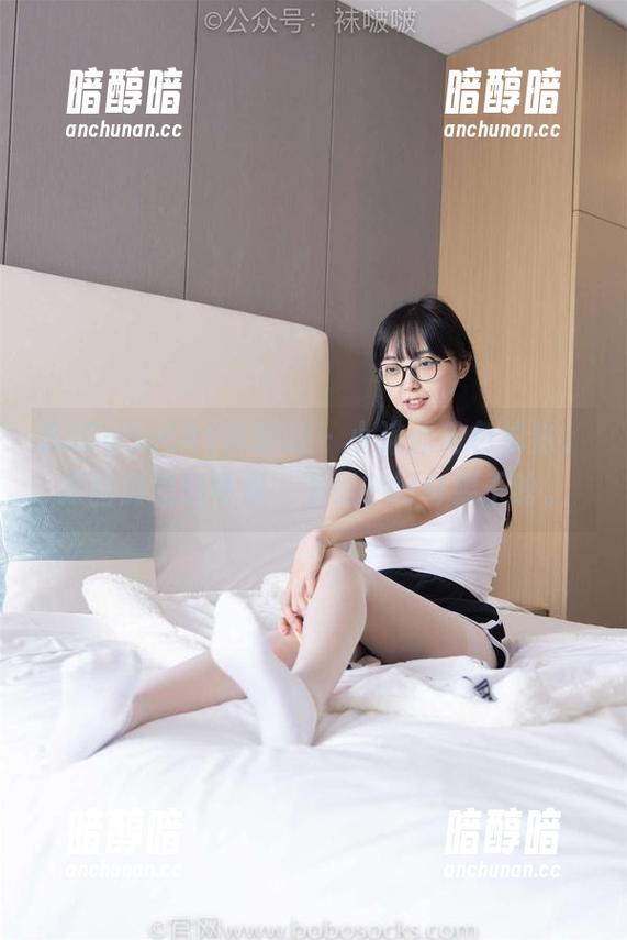 BoBoSocks袜啵啵 - 小沫的粉色棉袜，原图倒是挺可爱，下载？好奇要干啥。