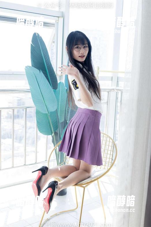BoBoSocks袜啵啵-小甜豆 BoBoSocks袜啵啵 - 下载这组小甜豆图库,拖鞋外加几分童趣!