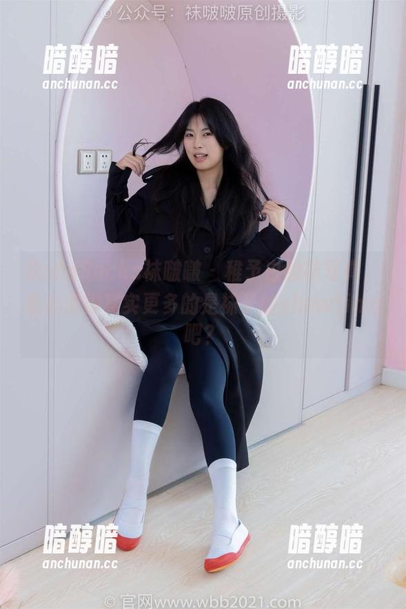 BoBoSocks袜啵啵-稚予 BoBoSocks袜啵啵 - 稚予白船袜写真,私心觉得其实更多的是袜子的showtime吧?