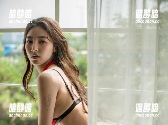 G.su(全智秀)又出新写真了，这回是“LEEHEEEXPRESS”，别错过这趟车！