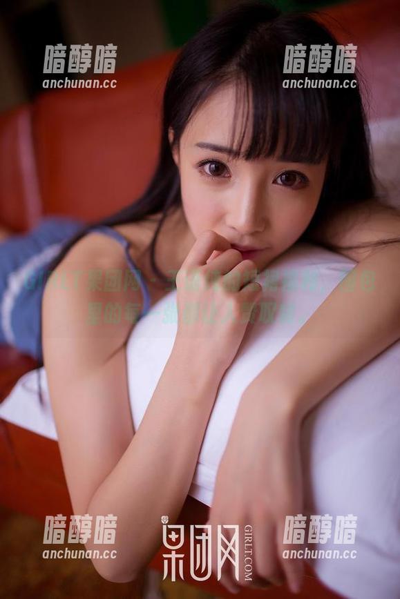 GIRLT果团网 - 王语纯的短裙福利，图包里的每一张都让人赞叹输。