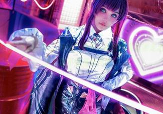 原图里的Joyce Lin2x，好像从崩坏：星穹铁道直接走出来的，姬子礼服不愧是经典啊。