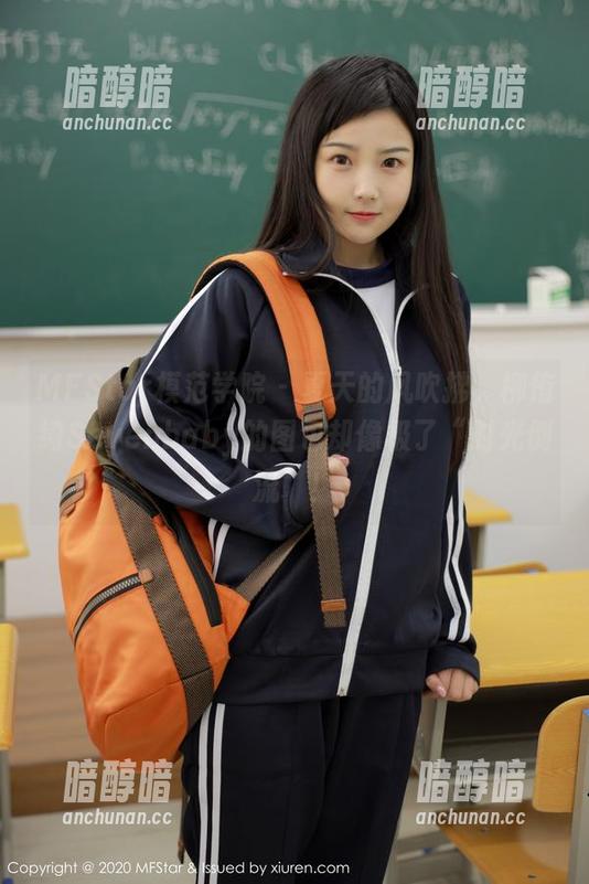 MFStar模范学院 - 夏天的风吹拂，柳侑绮Sevenbaby的图包却像极了“时光倒流”！