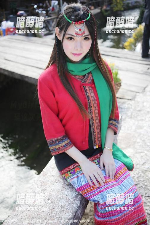 MyGirl美媛馆 - 制服写真又来了，王馨瑶这次更新让人想多看几眼，小心了！