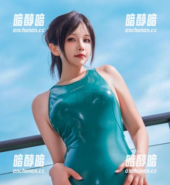 看原图，Neko薇薇的双马尾，似乎每根发丝都在叛逆