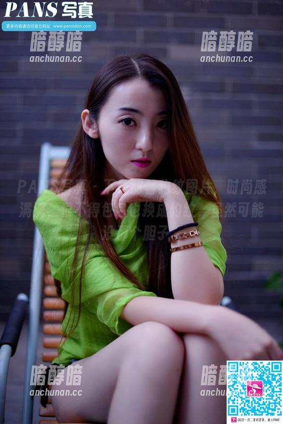 PANS写真-甜馨 PANS写真 - 下载甜馨豹纹图片,时尚感满满,恨不得包包也换成豹纹,虽然可能没那个胆子...