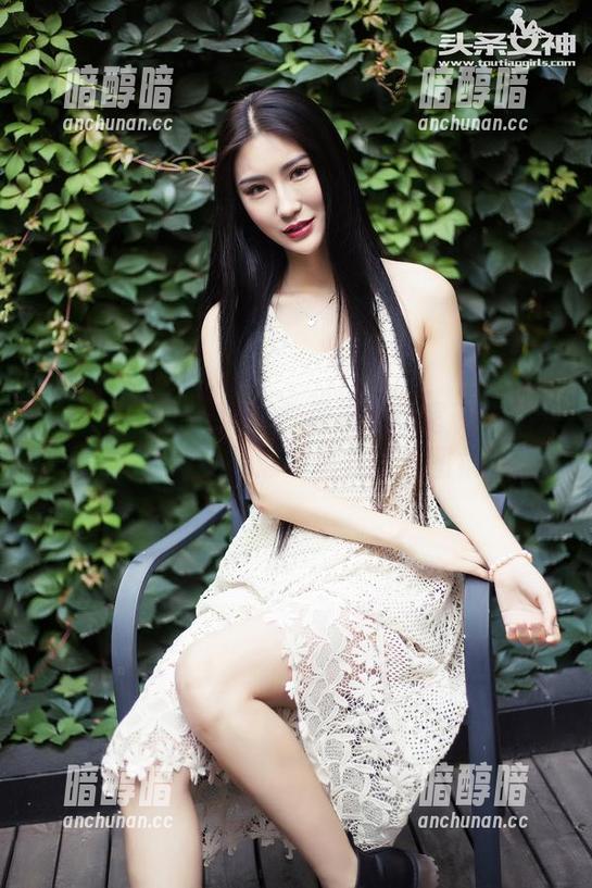 TouTiao头条女神 - 周治宇的超现实：无圣光也能魅惑的东方美人图集