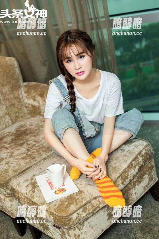 TouTiao头条女神 - 厨娘精选之李丽莎，拍出厨房里的沉思与犹豫