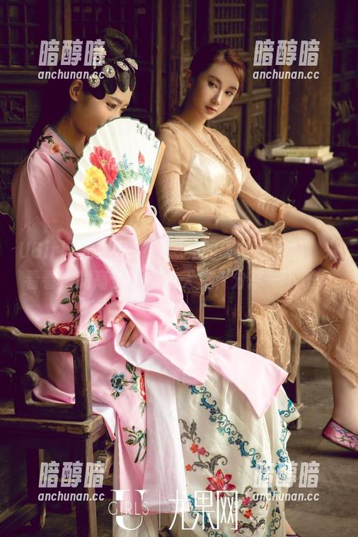 UGirls尤果网-韩恩美 UGirls尤果网 - 韩恩美的天台写真集,来看看她的高空自拍小天堂,分享一下吧!