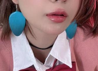 没有所谓的完美，Umeko J的三月就是那样一份别致的无圣光图集。