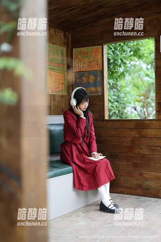 Xiuren秀人网-周于希Sally Xiuren秀人网 - 下载周于希Sally的丝袜写真人生,毕竟谁不想偷偷模仿呢?