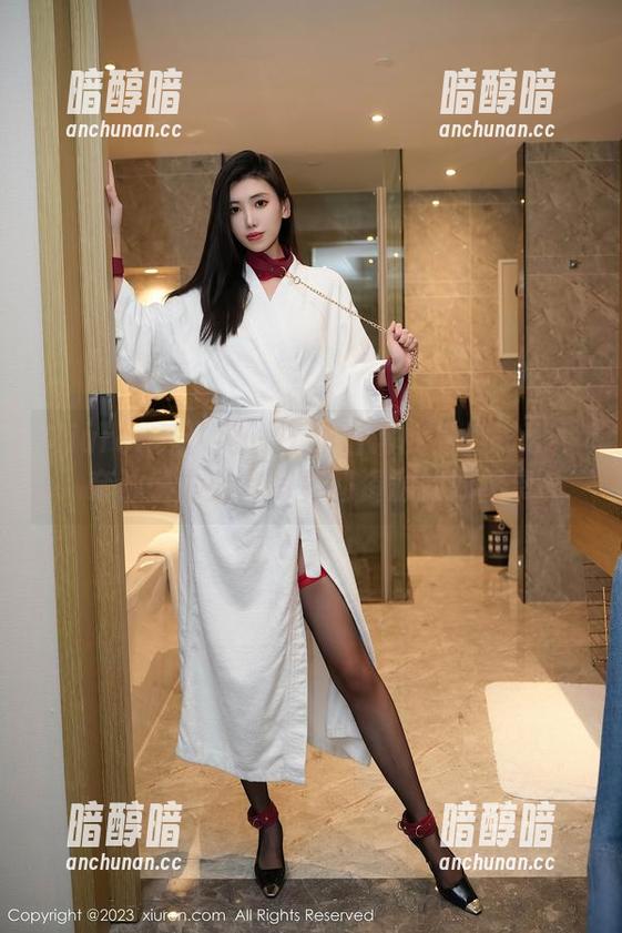 Xiuren秀人网-奈沐子 Xiuren秀人网 - 工作日常的另类表现:奈沐子办公室写真和资源的双重奏