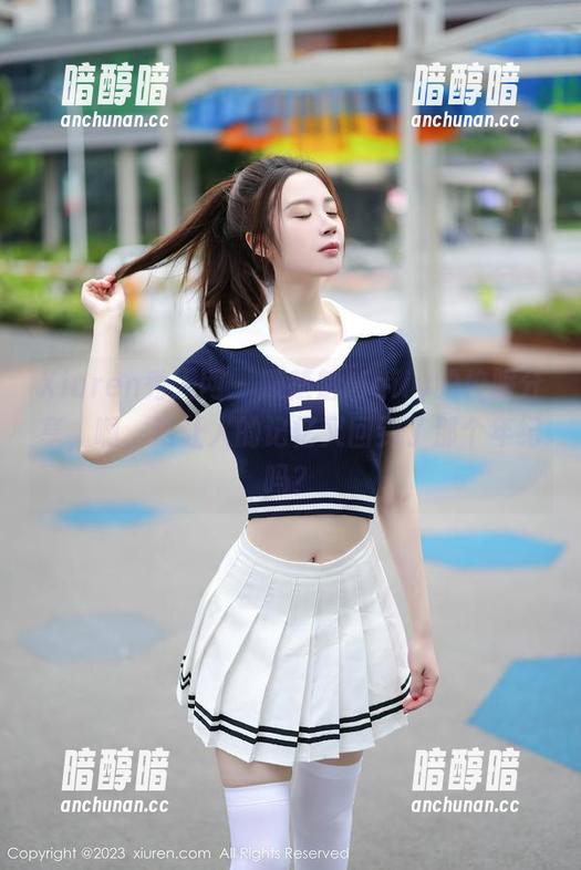 Xiuren秀人网-顾楚楚Maily Xiuren秀人网 - 顾楚楚Maily的校服分享,啊,这让人的记忆又回到了那个年纪吗?