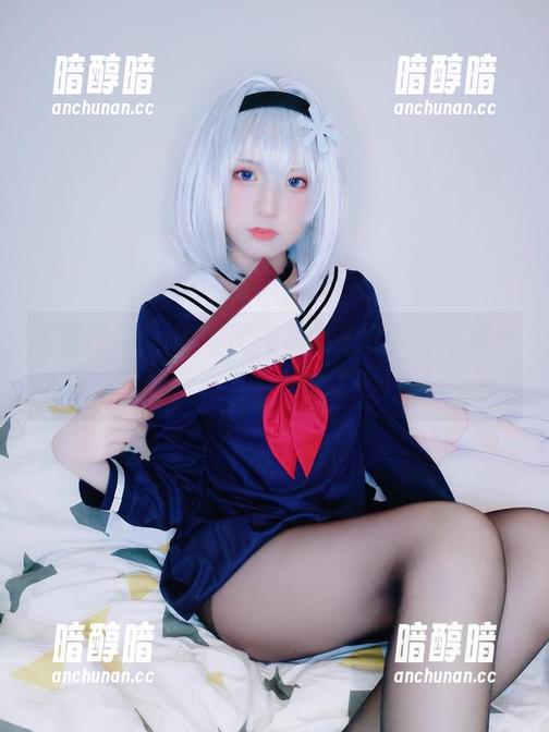 Yuki亭 果然还是Yuki亭的眼镜私拍合集,不像一般,也太有个性了吧!