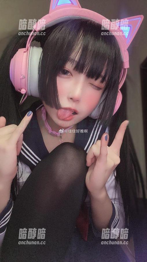 佳佳酱ovo 免费欣赏佳佳酱ovo的夏天图集,外加小额带你入戏的段子!