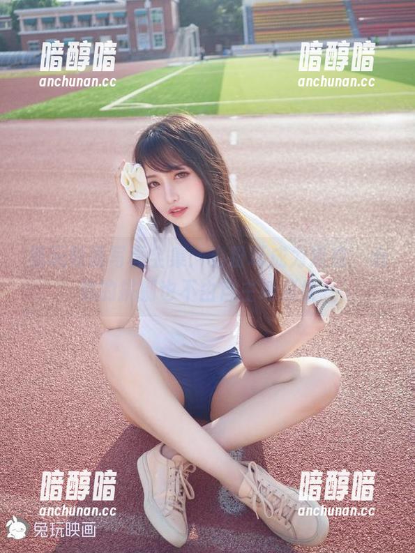 兔玩映画 兔玩映画写真全集:当粉耳成为焦点,心底的挑剔也不由自主地消失。