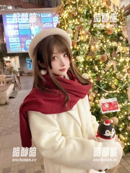 这是哪个仙女？凉凉子与蒂法自拍的神奇原图，不看太可惜！