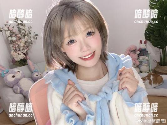 千反田鹿子的白裙，合集里有种“我好像在哪里见过”的熟悉感。