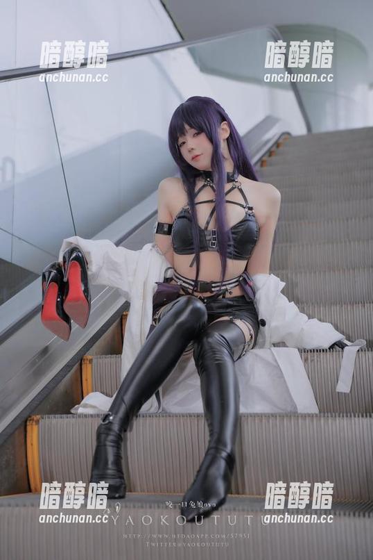 咬人小小兔 炫酷全套!咬人小小兔学姐的图片,谁能抵挡得住?