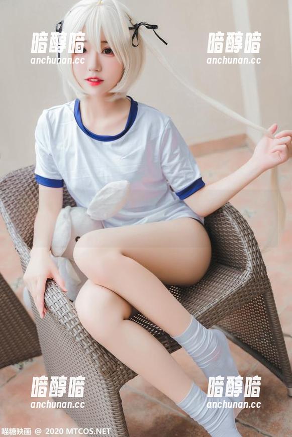喵糖映画 喵糖映画充满童趣的洛里少女,妥妥的美图,让壁纸俏皮又治愈。