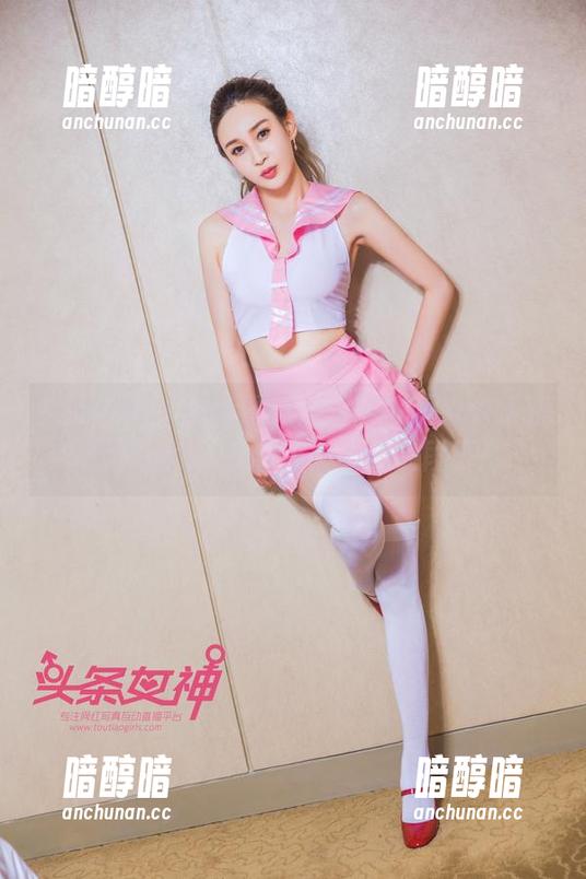 头条女神 - 紧急通知！罗蔓蒂学妹的新原图已上线，图包中藏有无数段子！