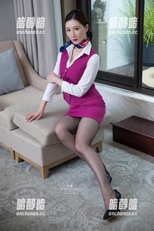 头条女神-钟晴 头条女神 - 风“晴”万千,钟晴带着小风儿的资源图片如期而至!