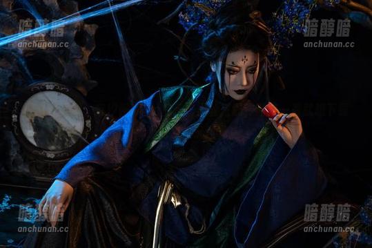奈汐酱Nice 图片超养眼,奈汐酱Nice的夜宵黑丝搭配,图库一看就想下载,还是别太沉迷啊。