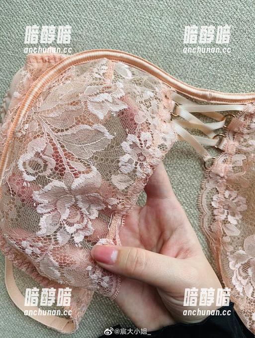 宸大小姐 微密圈 - 关于宸大小姐和她的比基尼,最新图片中藏着的都是些小心思