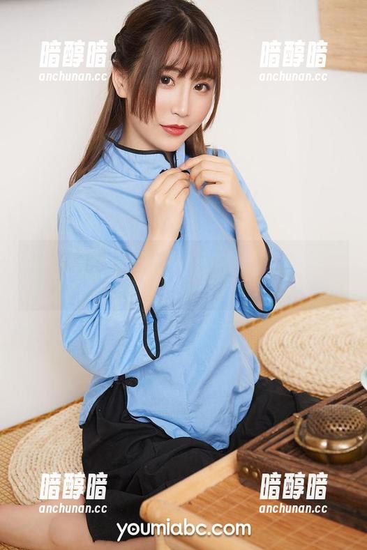 尤蜜荟-易阳 尤蜜荟 - 在图包的每一页,你会发现易阳的温柔比盘子里的薯条还要好吃许多!