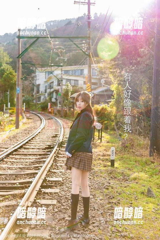 尤蜜荟 - 黄歆苑的办公室魅影：一组秘书写真，妆点职业生涯！