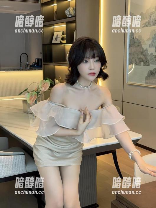 徐莉芝 微密圈 - 免费的徐莉芝泳衣写真,它让我的脑海里闪过无数场沙滩派对的幻影…