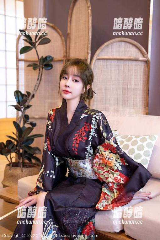 星颜社 - 这边拿个免费李丽莎的比基尼图包，那边打包走好不好？
