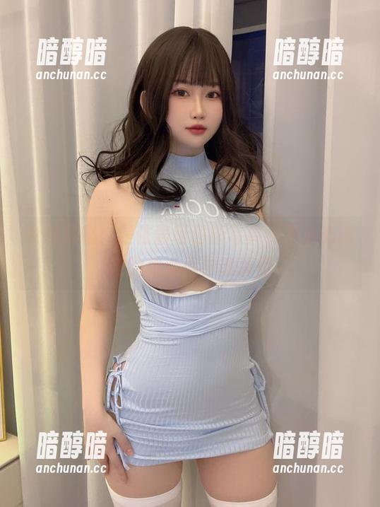 是依酱呀 女神降临!是依酱呀最新写真,不小心被她的美迷得神魂颠倒