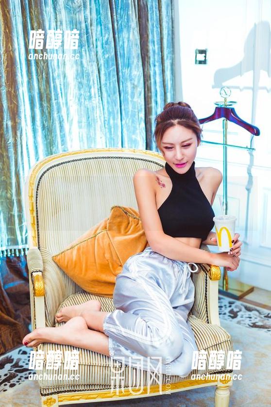果团网 海量高清,果团网的冷艳妖姬要你一饱眼福,快来分享吧!