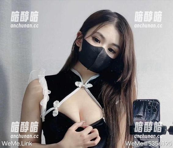微密圈 - 居家随手拍：桃沢樱呀的图册充满了慵懒的假期感。