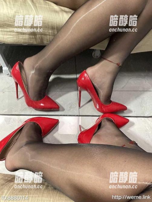 桃沢樱呀 微密圈 - 桃沢樱呀的网袜美图,难道这一切都是为了吸引我的目光吗?