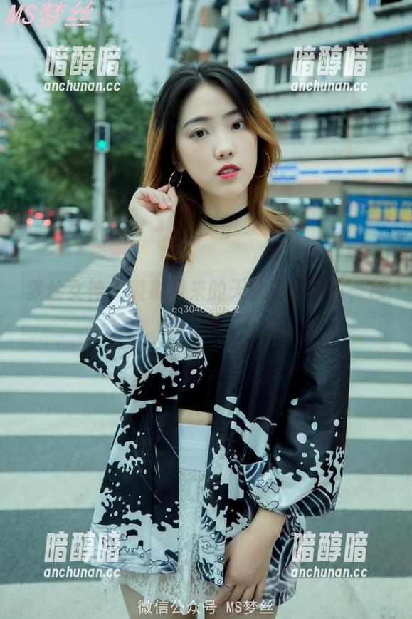 梦丝女神-璇璇 梦丝女神 - 璇璇带来的天台少女照片,色调太好!