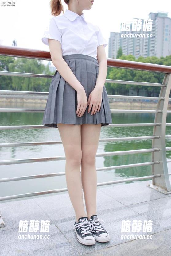 森萝财团-小香 森萝财团 - 欣赏小香的作品,黑丝如此搭配,这眼睛被全家人共同锁定了!