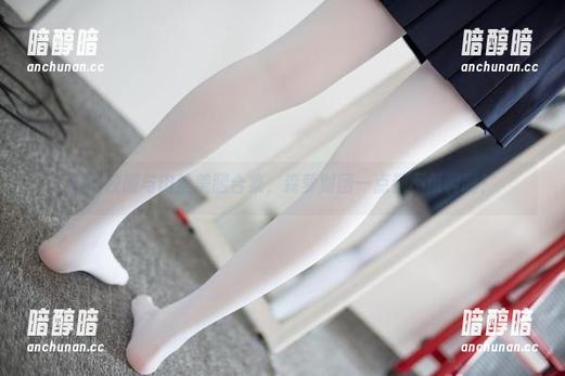森萝财团 红色校服与肉丝美腿合集,森萝财团一点都不低调啊!