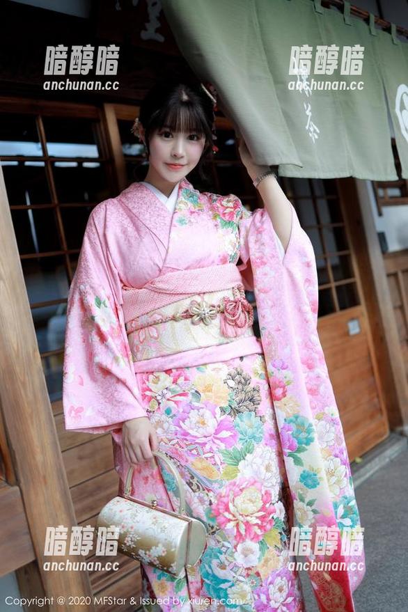 模范学院-youOvOyou 模范学院 - youOvOyou邀请你:让女神写真合集引发你的“想象力”!