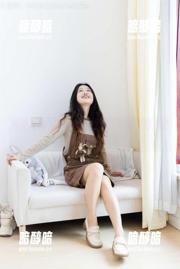 物恋传媒-小飞 物恋传媒 - 小飞写真合集:来碗“如月如冰”的没那么简单!
