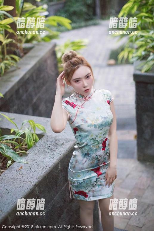 秀人网-HeyuZhang 秀人网 - 不用花钱!HeyuZhang的连体衣套图,穿着它你也能当街偶像?