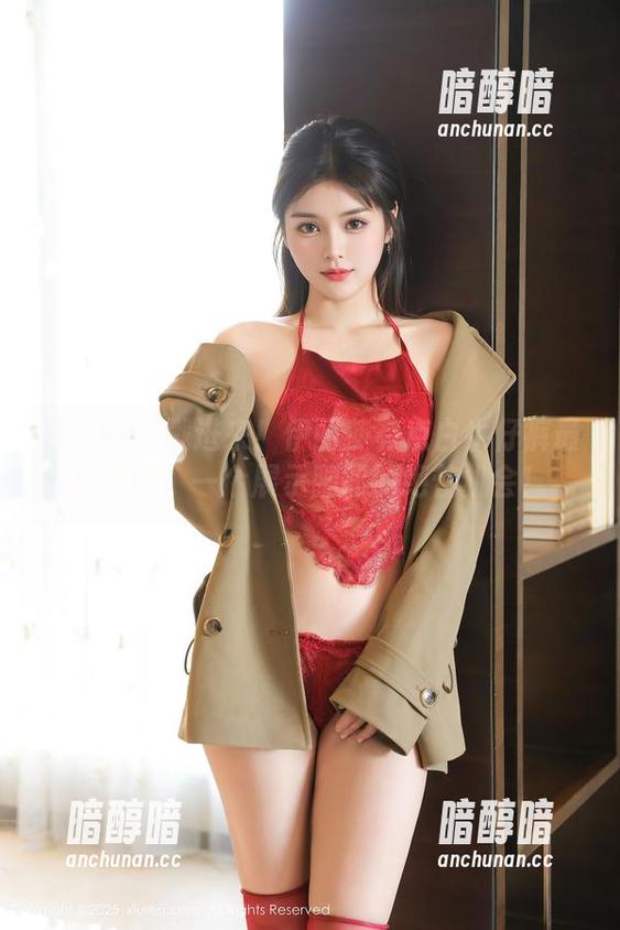 秀人网 - 戳进来！伊丽莎有点白牛仔裤最新原图，一个展示腿部的绝佳机会！