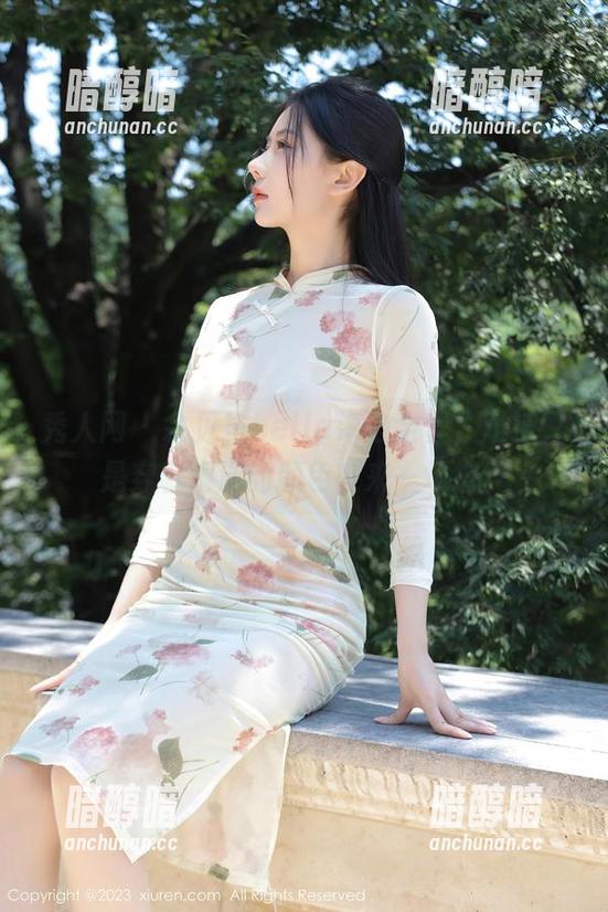 秀人网-余贝拉bella 秀人网 - 余贝拉bella海边全套,难道又是穿着海洋的颜色在来一场撩?