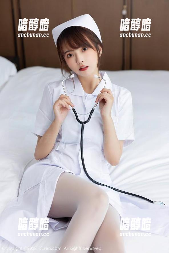 秀人网-奶瓶土肥圆矮挫丑黑穷 秀人网 - 望向“奶瓶土肥圆矮挫丑黑穷”的高挑身段,原图直出,阳光照不亮的那种无圣光气息,值得一看!