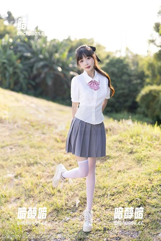 秀人网-安然maleah 秀人网 - 安然maleah又来了!魅惑网袜身姿写真集:在沙发上懒散还有迷魅力!