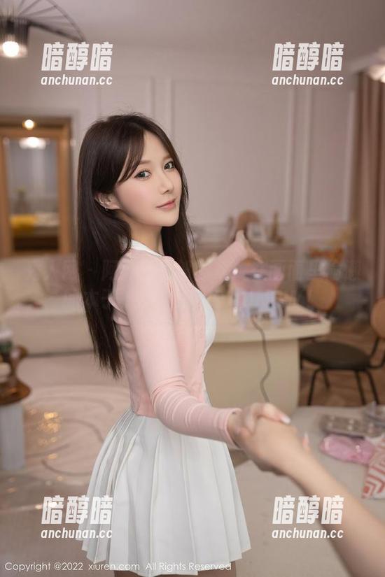 秀人网-阿汁 秀人网 - 阿汁兔女郎图集:在画面里偷懒的本子,DOWNLOADNOW!
