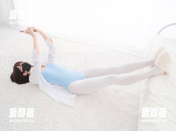 紧急企划-见希w 紧急企划 - 原图展示,见希w个性十足的圣诞,根本不怕冬天冷。
